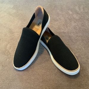 UGG Slip-on Casual shoes